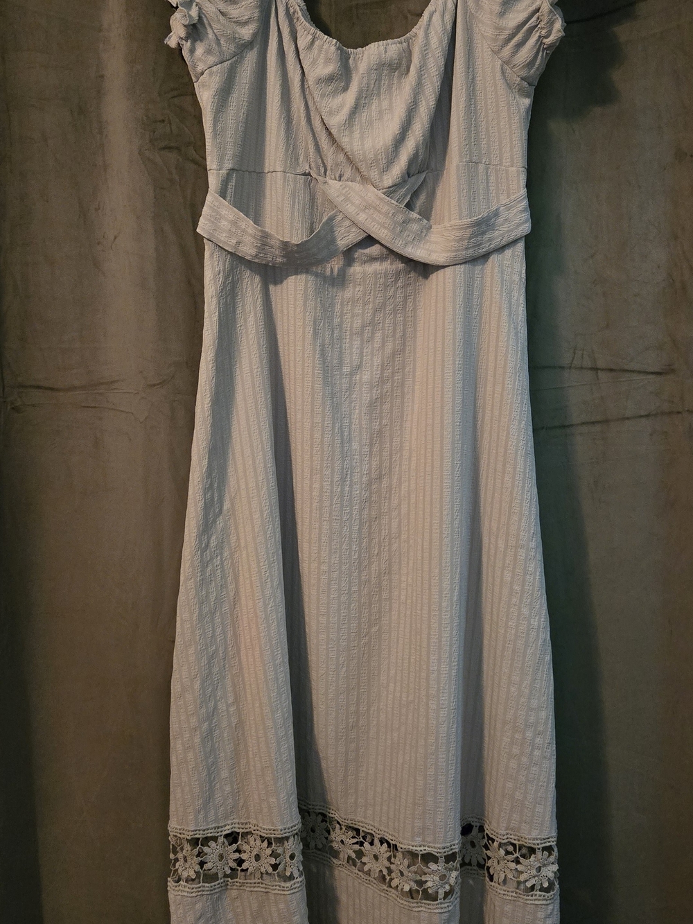 Light Green Lace-Hem Maxi Dress